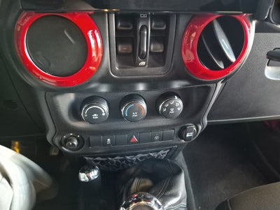 2014 Jeep Wrangler Unlimited Unlimited Sahara