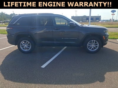2025 Jeep Grand Cherokee GRAND CHEROKEE LAREDO X 4X4