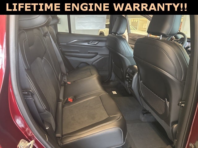 2025 Jeep Grand Cherokee GRAND CHEROKEE ALTITUDE 4X4