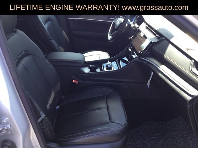 2026 Jeep Grand Cherokee Base