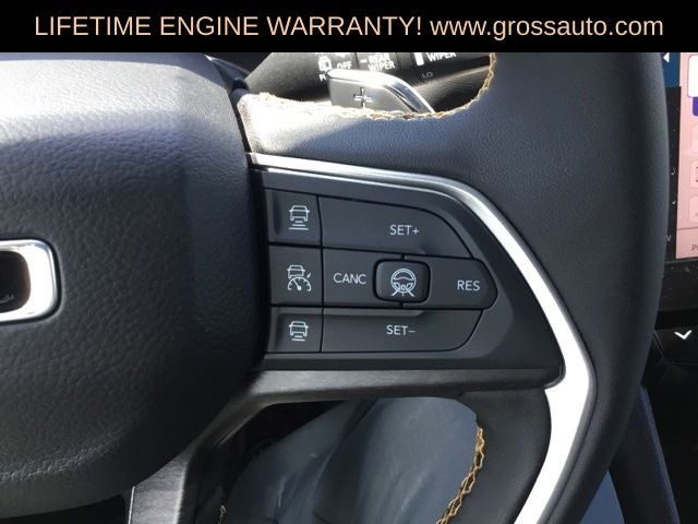 2026 Jeep Grand Cherokee Base