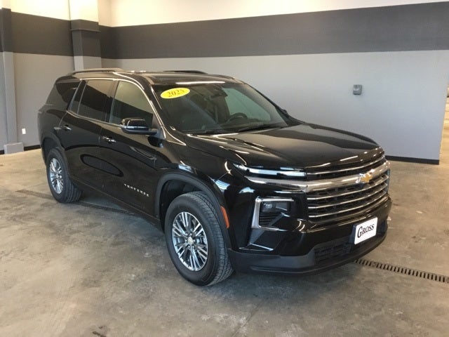 2025 Chevrolet Traverse AWD LT