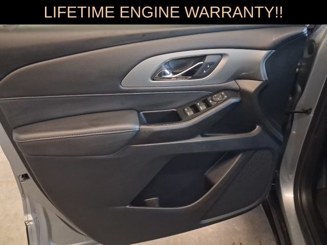 2023 Chevrolet Traverse LT Cloth w/2FL