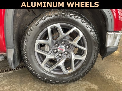 2022 GMC Sierra 1500 4WD Crew Cab Short Box SLT