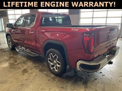 2022 GMC Sierra 1500 4WD Crew Cab Short Box SLT