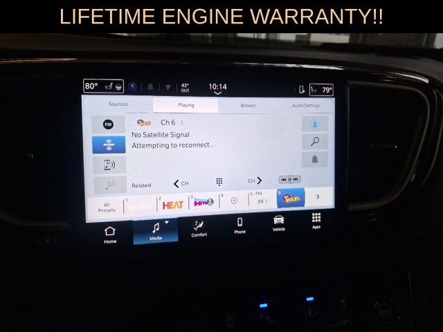 2026 Chrysler Pacifica Select