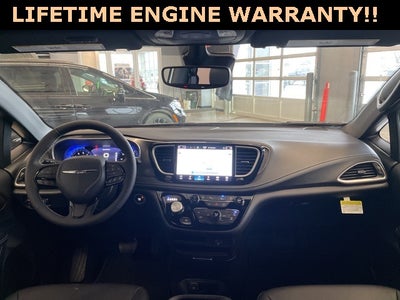 2026 Chrysler Pacifica PACIFICA SELECT AWD