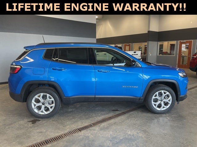 2026 Jeep Compass COMPASS LATITUDE 4X4
