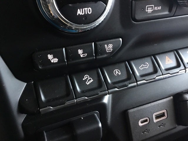 2021 GMC Sierra 1500 4WD Crew Cab Short Box AT4