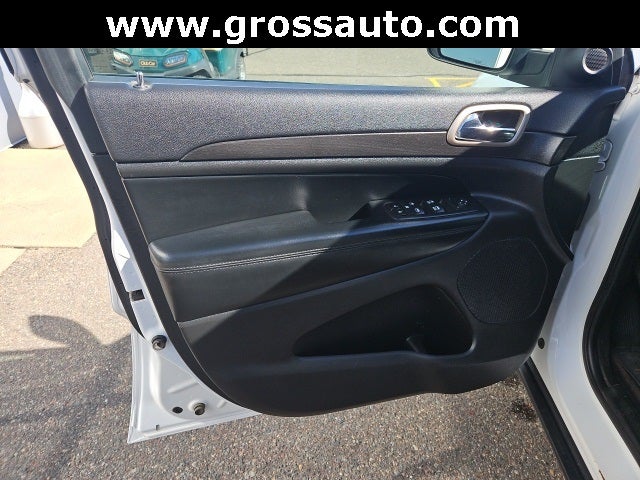 2017 Jeep Grand Cherokee Laredo 4x4