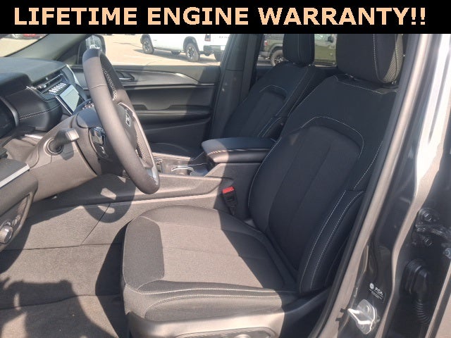 2025 Jeep Grand Cherokee GRAND CHEROKEE LAREDO X 4X4