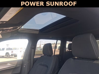 2025 Jeep Grand Cherokee GRAND CHEROKEE LAREDO X 4X4