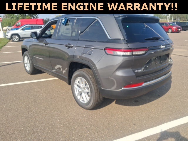 2025 Jeep Grand Cherokee GRAND CHEROKEE LAREDO X 4X4