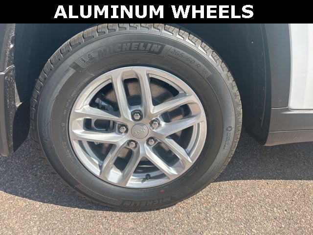 2025 Jeep Grand Cherokee GRAND CHEROKEE L LAREDO X 4X4