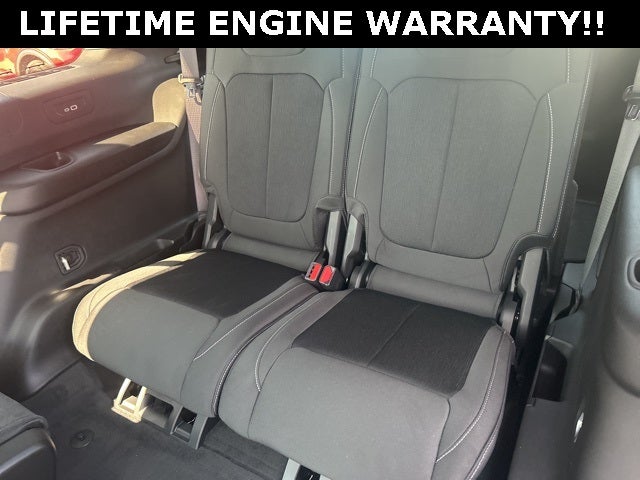 2025 Jeep Grand Cherokee GRAND CHEROKEE L LAREDO X 4X4