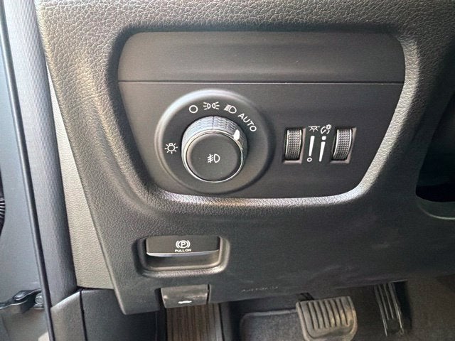 2027 Jeep Grand Cherokee Limited Reserve
