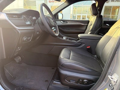 2027 Jeep Grand Cherokee Limited Reserve
