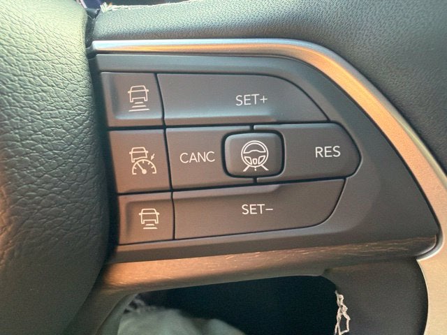 2027 Jeep Grand Cherokee Limited Reserve