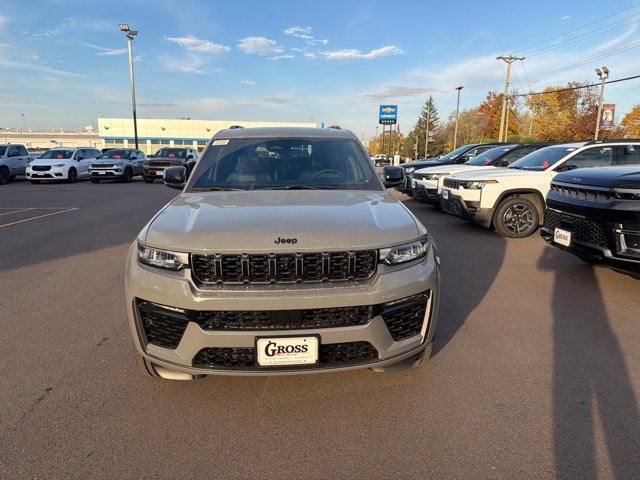 2027 Jeep Grand Cherokee Limited Reserve