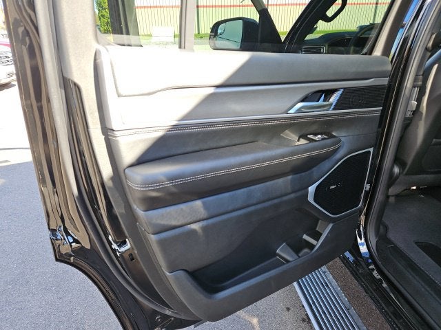 2027 Jeep Grand Wagoneer Limited Altitude
