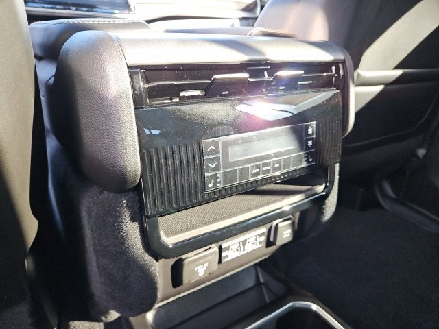 2027 Jeep Grand Wagoneer Limited Altitude