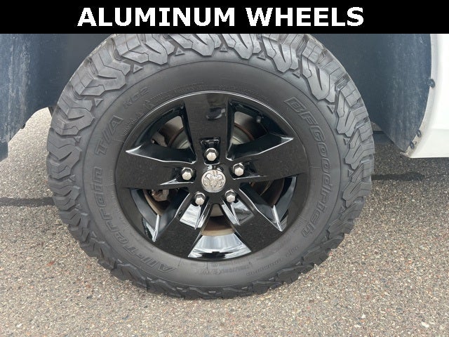 2023 RAM 1500 Classic Tradesman Crew Cab 4x4 6'4' Box