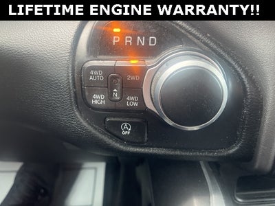 2022 RAM 1500 Big Horn Crew Cab 4x4 5'7' Box