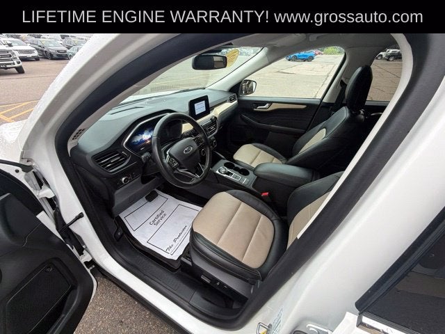 2022 Ford Escape Titanium