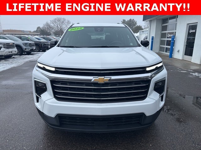 2025 Chevrolet Traverse AWD LT