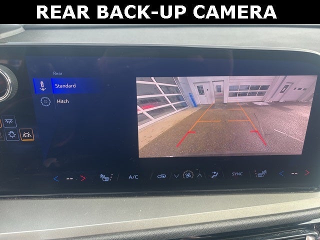 2025 Chevrolet Traverse AWD LT