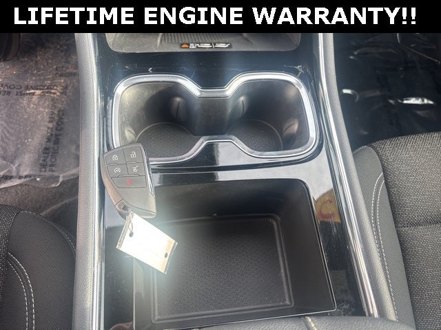 2025 Chevrolet Traverse AWD LT