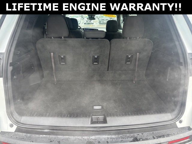 2025 Chevrolet Traverse AWD LT