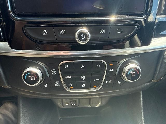 2021 Chevrolet Traverse LT Leather