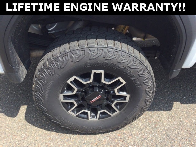 2024 GMC Sierra 2500HD 4WD Crew Cab Standard Bed AT4X