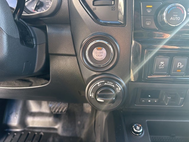 2021 Nissan TITAN Crew Cab PRO-4X 4x4