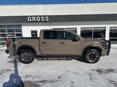 2021 Nissan TITAN Crew Cab PRO-4X 4x4