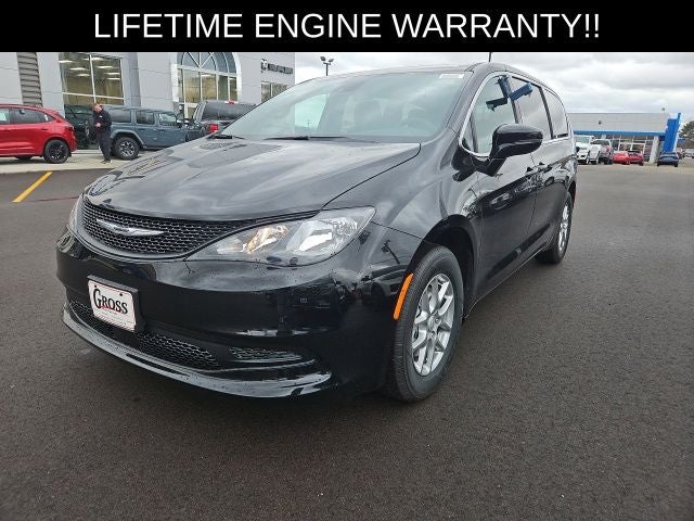 2026 Chrysler Voyager LX