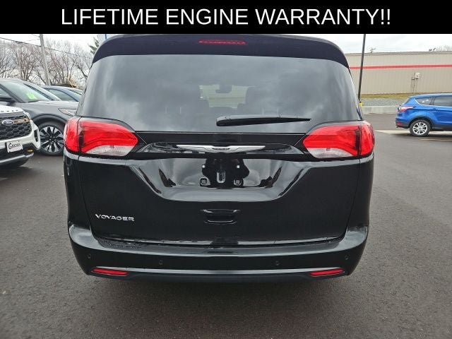 2026 Chrysler Voyager LX