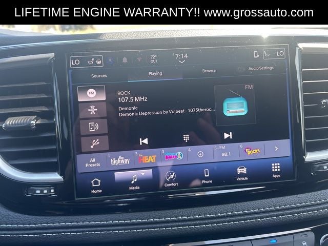 2026 Chrysler Pacifica Select