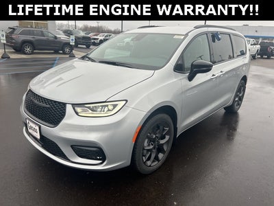 2026 Chrysler Pacifica PACIFICA SELECT AWD