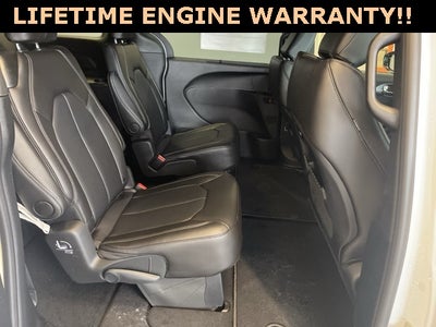 2026 Chrysler Pacifica PACIFICA SELECT AWD