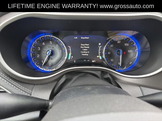 2027 Chrysler Pacifica Select