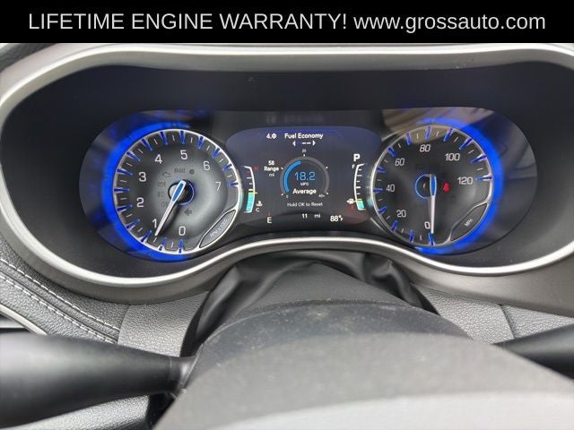 2027 Chrysler Pacifica Select