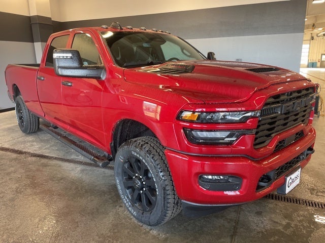 2026 RAM Ram 2500 RAM 2500 BLACK EXPRESS CREW CAB 4X4 8' BOX