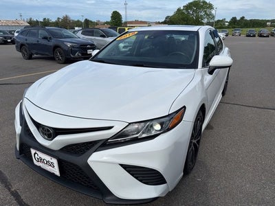 2018 Toyota Camry SE