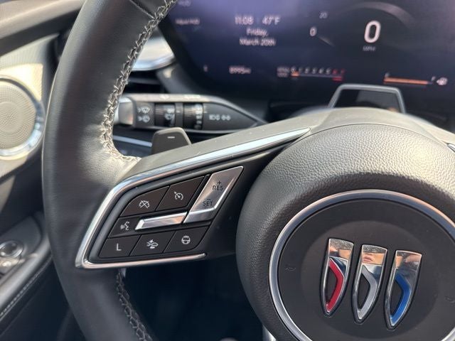 2025 Buick Enclave Avenir