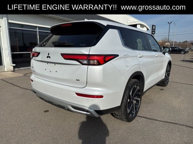 2024 Mitsubishi Outlander SE