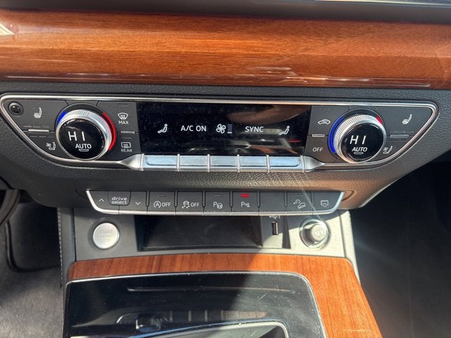 2021 Audi Q5 45 Prestige quattro