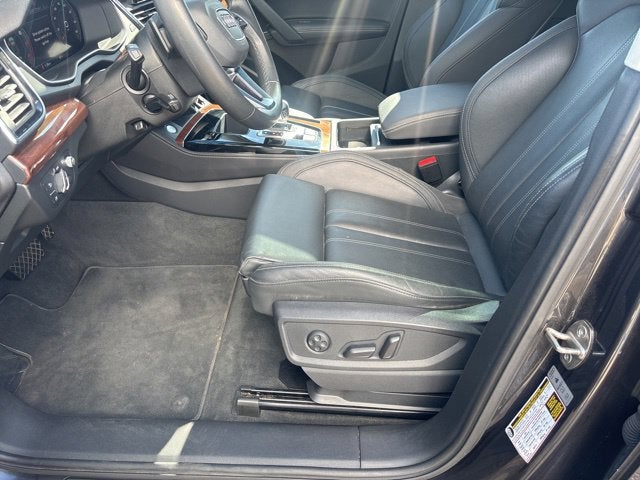 2021 Audi Q5 45 Prestige quattro